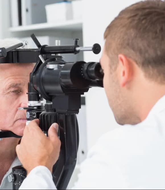 نصائح أخرى يمكن أن تساعد في تقليل الأعراض الناتجة عن الإفراط في استخدام الأجهزة الرقمية.